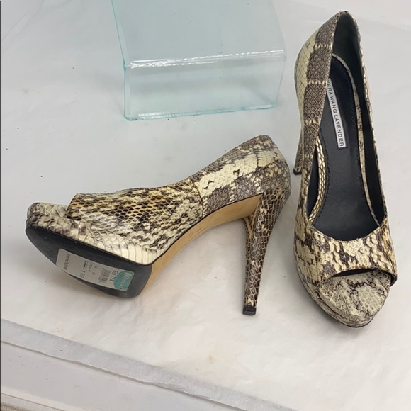 Vera Wang Lavender Sz 7.5M Selima Peep Toe Heels - Picture 5 of 13